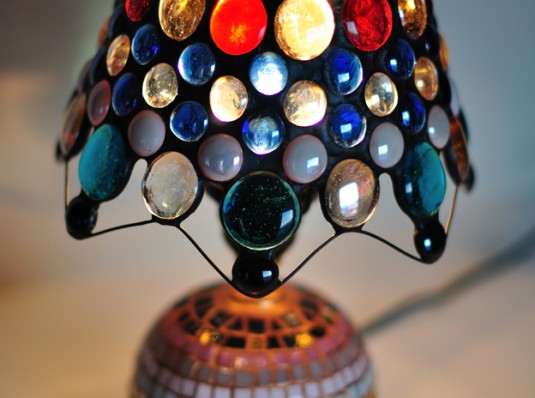 Tiffany table Lamp with mosaic-plated base