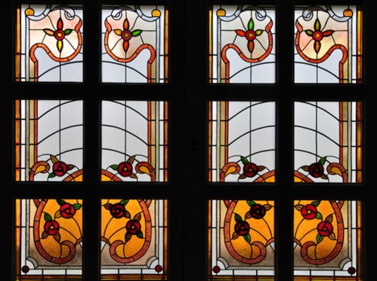 Windows with stained glass in Overlay technique